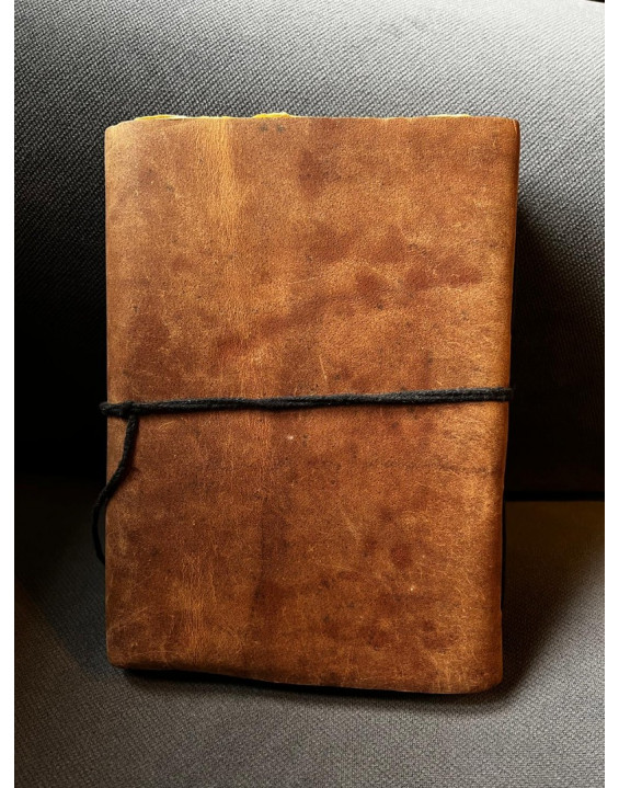 Kožený zápisník - ručný papier stredný - zavýjajúci vlk