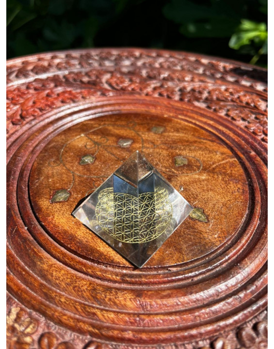 Energetický žiarič - Pyramída- KVET ŽIVOTA – 4 cm