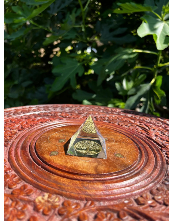 Energetický žiarič -Pyramída STROM ŽIVOTA - 6 cm