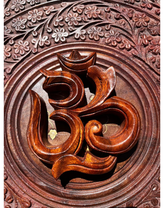 OM - drevená dekorácia - 10cm