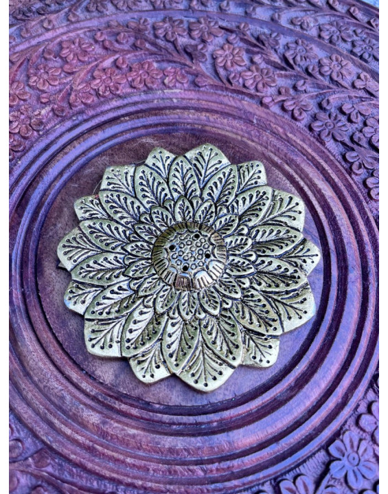 Stojan na vonné tyčinky- lotosový kvet zlatý