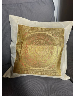 Poťah na vankúšik-MANDALA béžovo zlatý – rozmery 40×40 cm 