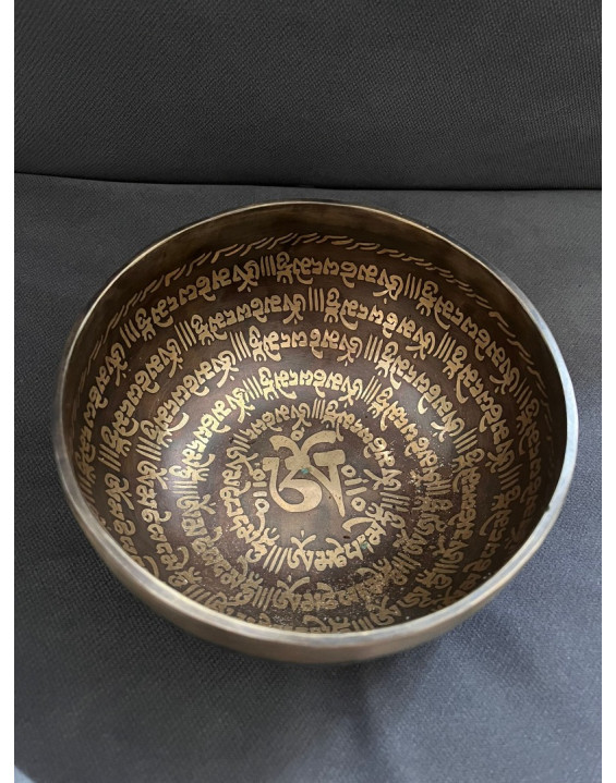 Tibetská misa ručne tepaná s gravírovaím – OM (0183)