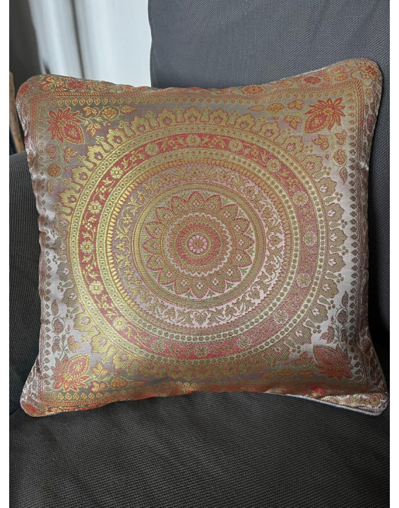 Poťah na vankúšik -MANDALA šedo červeno zlatý – rozmery 40×40 cm
