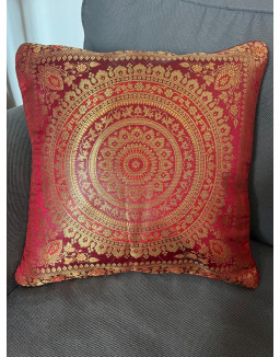 Poťah na vankúšik- MANDALA červeno zlatý – rozmery 40×40 cm 