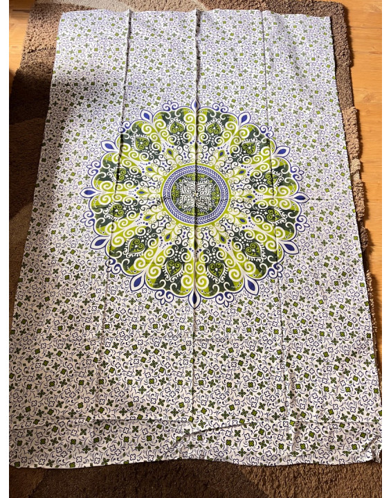 Plachta MANDALA – bielo bledo zelená – stredná 130×200