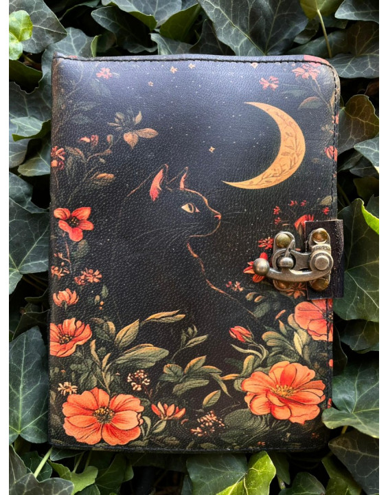 Kožený zápisník - ručný papier menší - Mačka a noc
