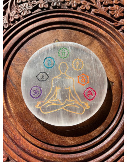 Selenitová nabíjacia podložka- čakrový jogín