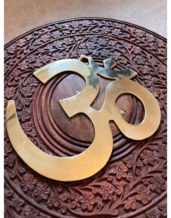 OM na zavesenie- kovový, veľký, zlatý 