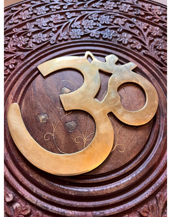 OM na zavesenie- kovový, stredný, zlatý 