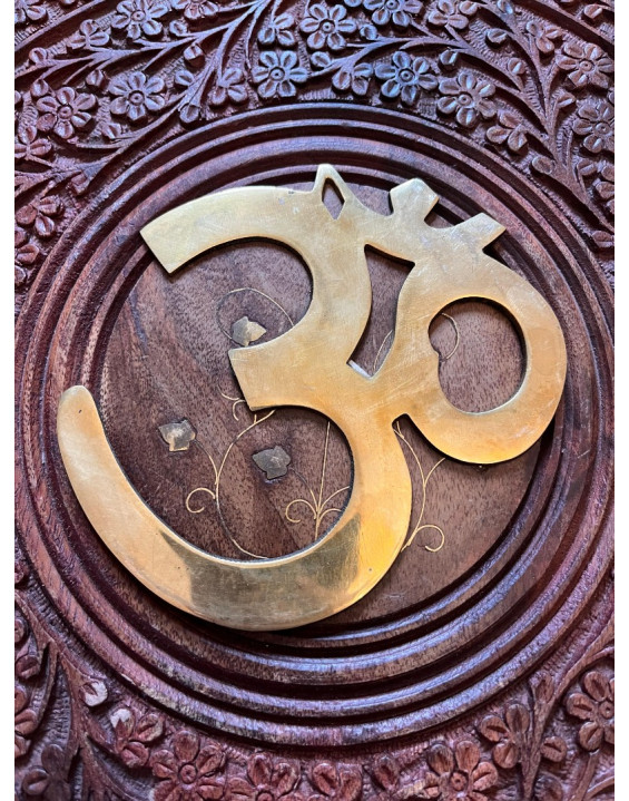 OM na zavesenie- kovový, stredný, zlatý 