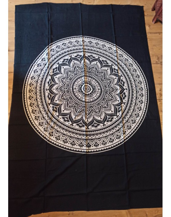 Plachta MANDALA kvet čierno biela – stredná 130×200 cm 