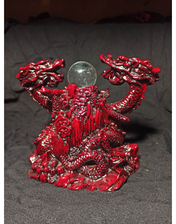 Soška – červený draci so sklenenou guľou (101)